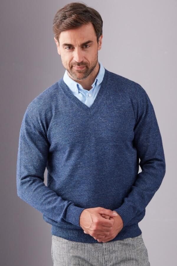 Men's baby alpaca V-neck sweater in blue
